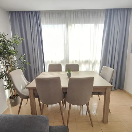 Vacacional Familiar Al Mar Daire *